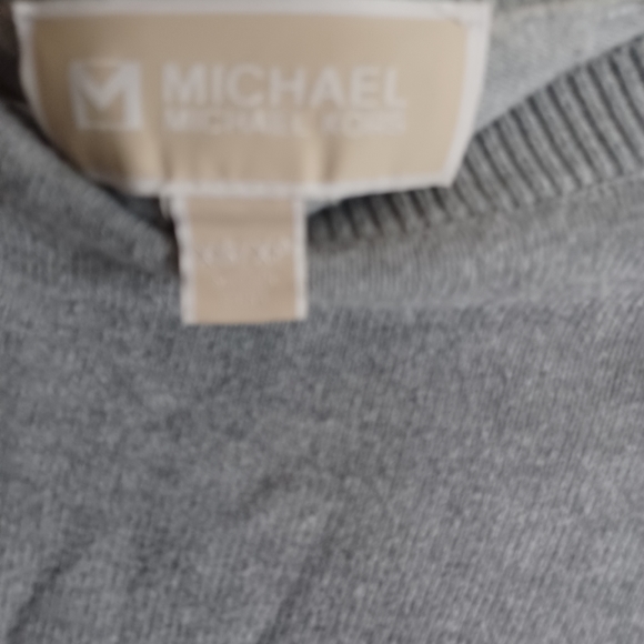 Because - Picture 2 of 3